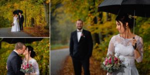 Svatební focení ženicha a nevěsty u lesa.